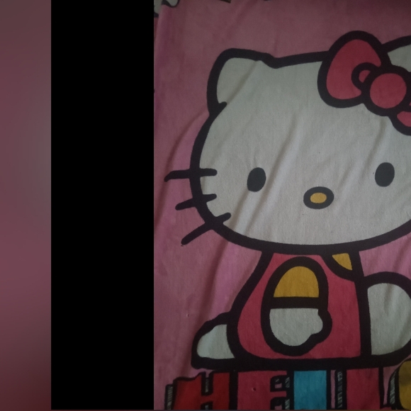 Hello kitty warm and cozy blanket - Picture 4 of 16